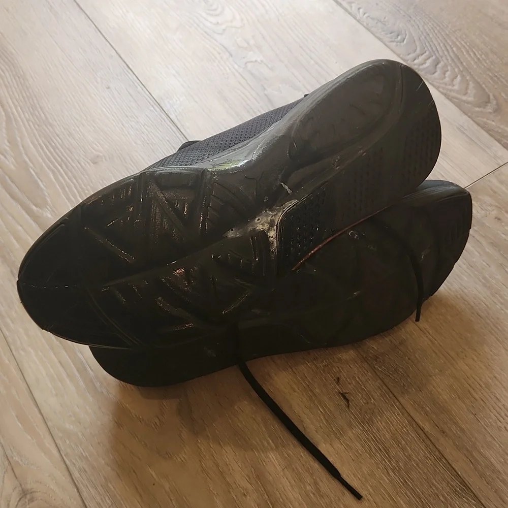 Puma - Picture 2 of 2